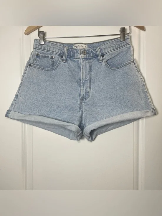 Abercrombie & Fitch Mom Shorts High Rise Light Wash Size 29 (8) Denim - Picture 1 of 15